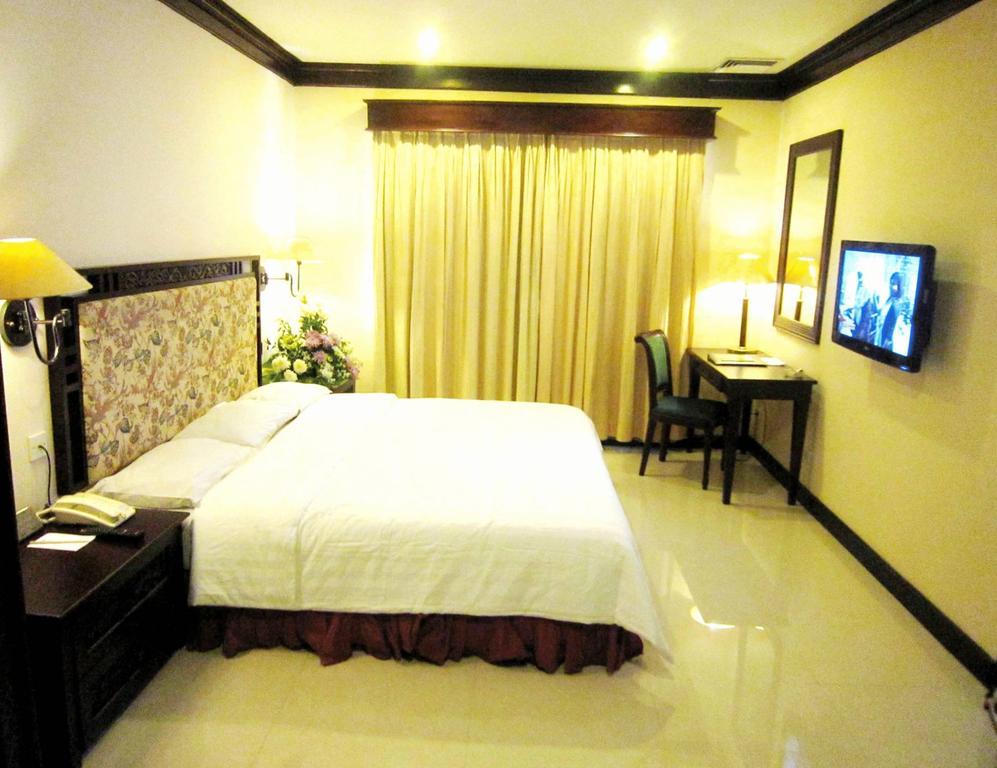 Hotel Equator Surabaya Zimmer foto